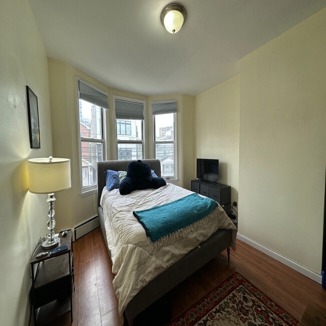 Photo - 160 Hopkins Ave Unit 2