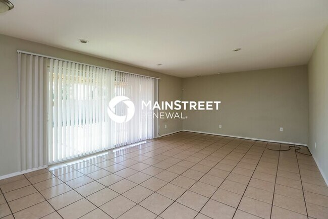 4 Bedroom Pet-Friendly Home in Phoenix, AZ with Main Street Renewal