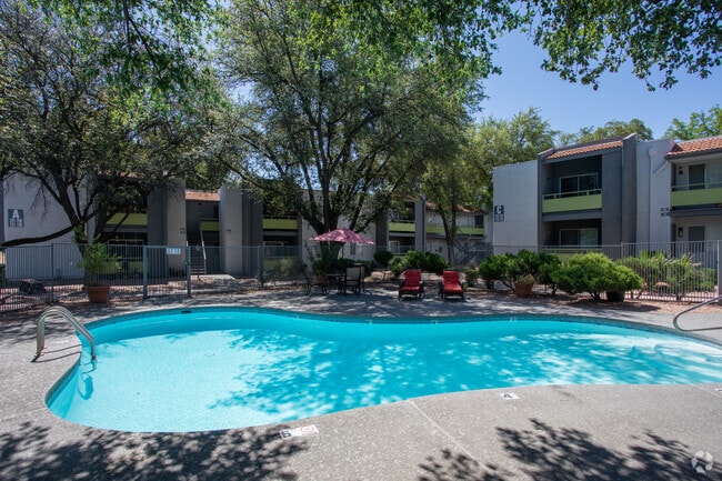 Saguaro Villas