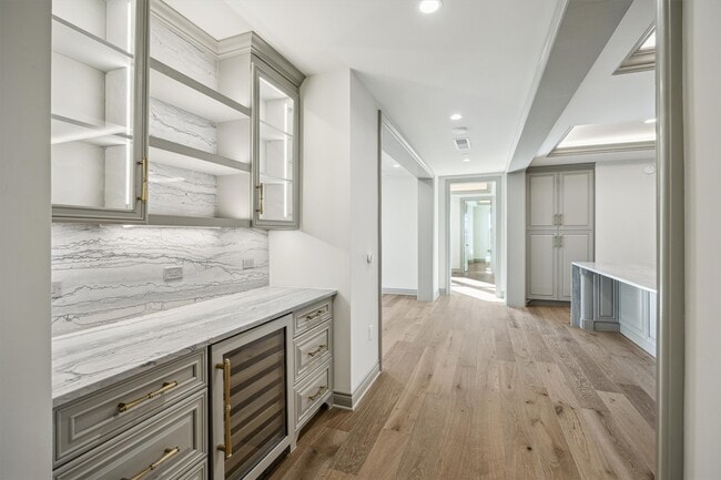 Photo - 1717 Bissonnet St Unit 1802