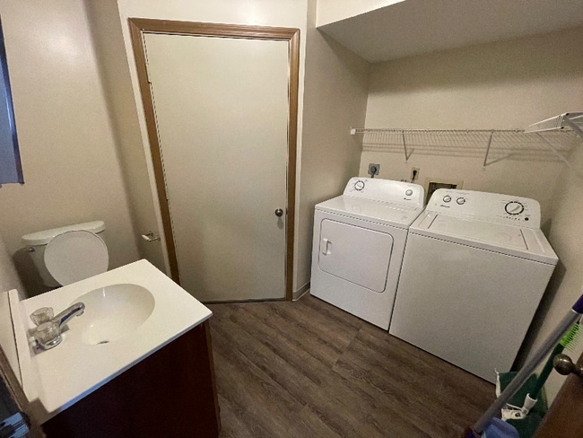 Photo - 1352 Red Tail Hawk Dr