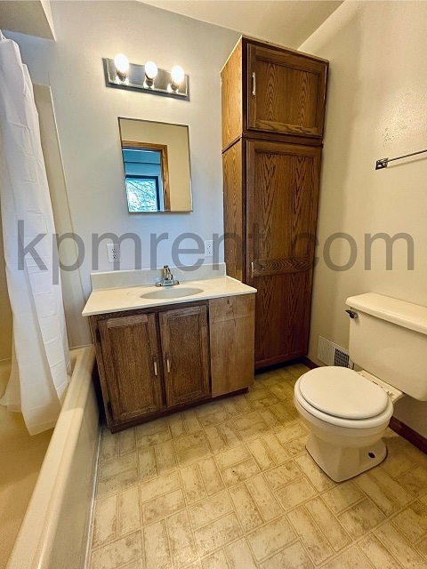 Photo - 606 5th Pl SE