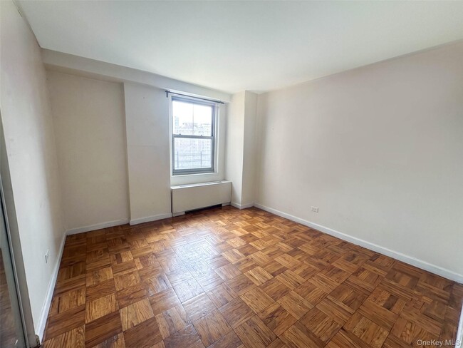 Photo - 61-20 Grand Central Pkwy Unit C1001