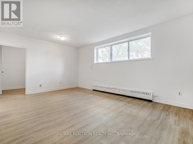 Photo - 165 Colborne Ave Unit 102