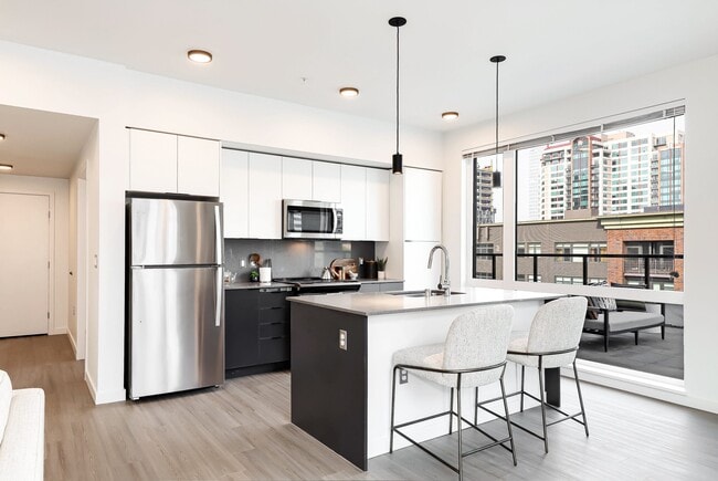 Photo - Surrey on Main