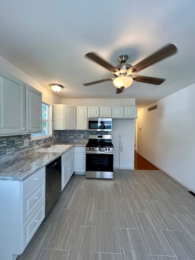Photo - Charming 3 Bedroom in Florissant