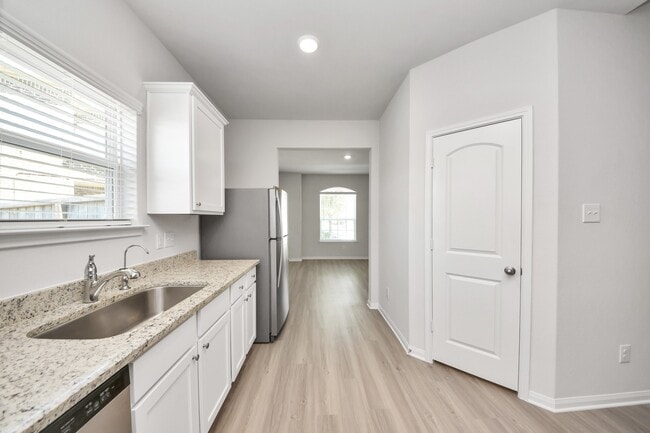 Photo - 3113 Foresail Ln