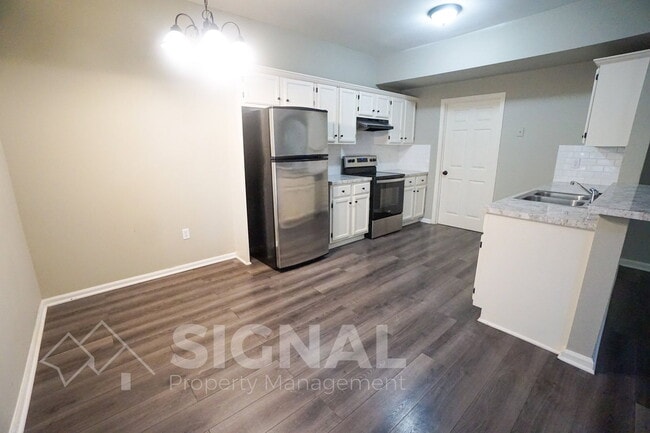 Photo - 112 Timberleaf Cir