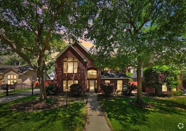 Building Photo - 13002 Golden Rainbow Dr Rental