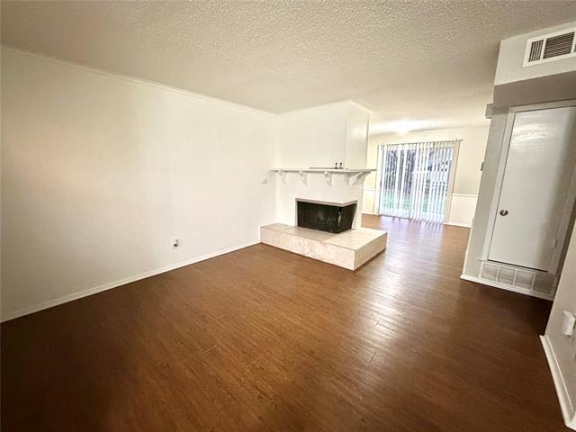 Photo - 2022 Mars Dr