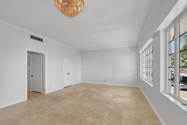 Photo - 218 Worth Ave Unidad 218