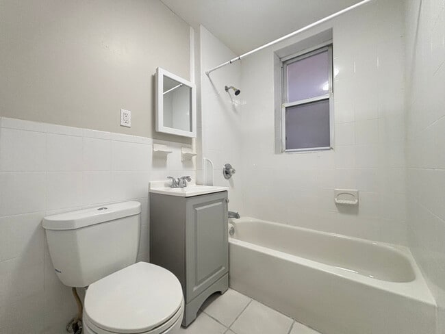 Photo - 328 61st St Unit B1