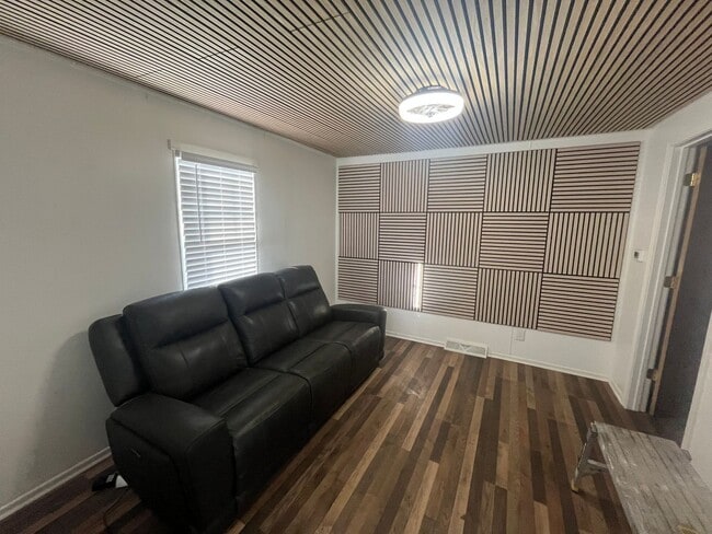 Photo - Updated one bedroom House in East Alton