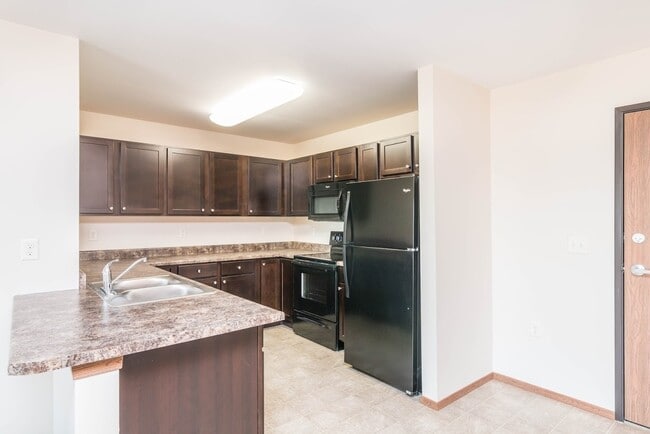 Dakota Pointe