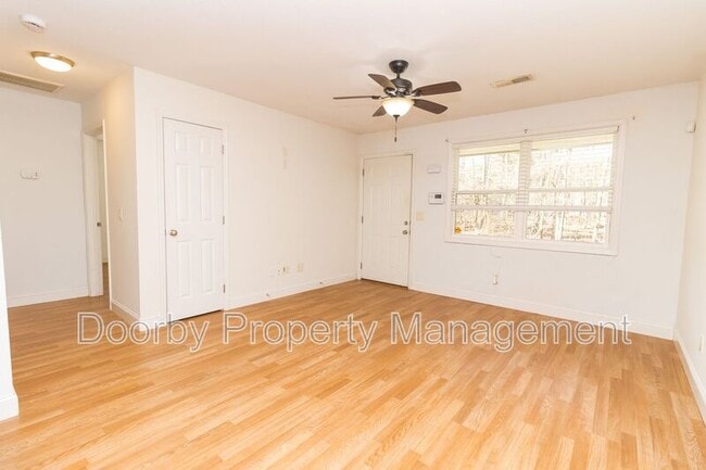 Photo - 3860 Youngstown Rd Unit 3860