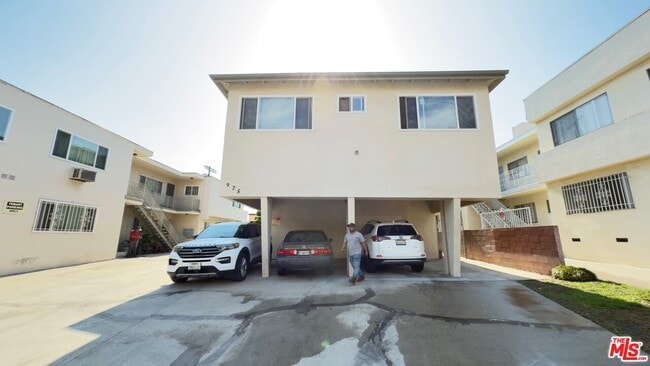 Photo - 975 S Kingsley Dr Unidad 6