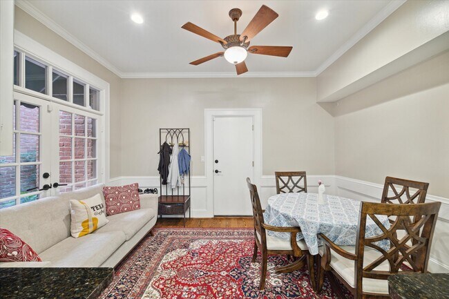 Photo - 6722 Vanderbilt St Unidad 2