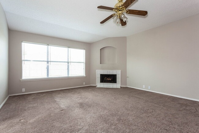 Photo - 1100 Greenbend Dr