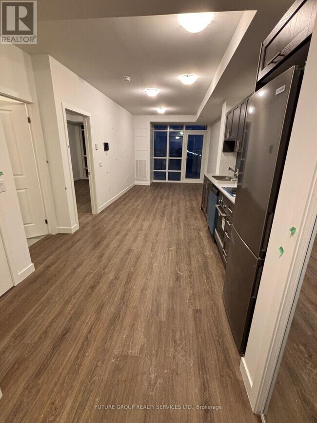 Photo - 461 Green Rd Unit 913