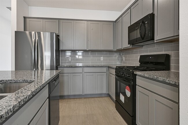 Photo - 2727 Crest Creek Ln