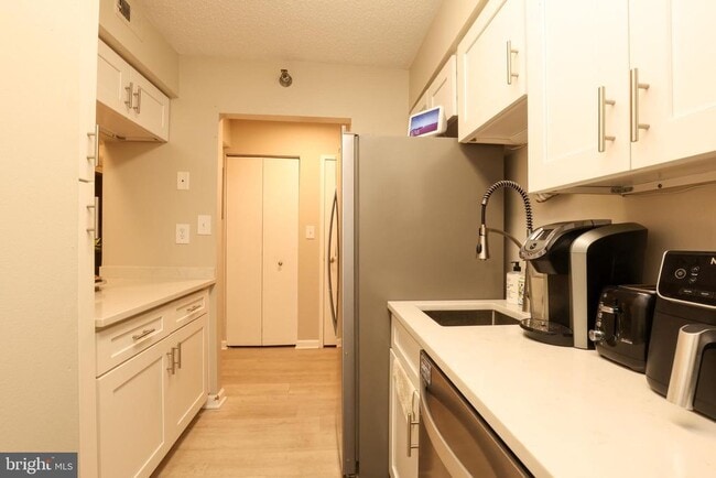 Photo - 1808 Old Meadow Rd Unit 215