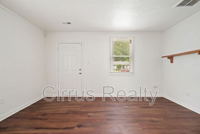 Photo - 2822 Ryland Rd