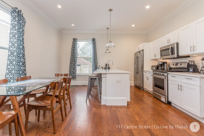 Photo - 117 Centre St Unit 1