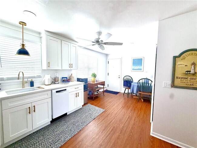Photo - 70 Carroll Ave Unit 1009