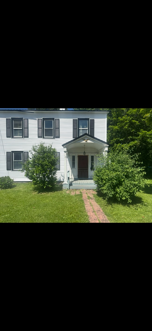 Building Photo - 1648 Valley Dr