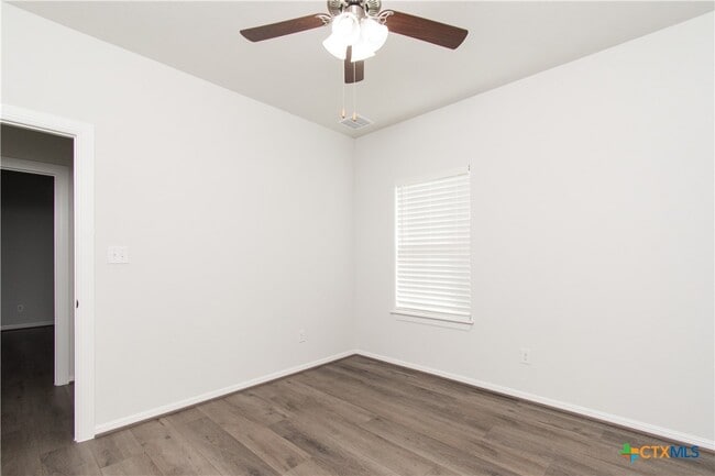 Building Photo - 6808 Verona Pl