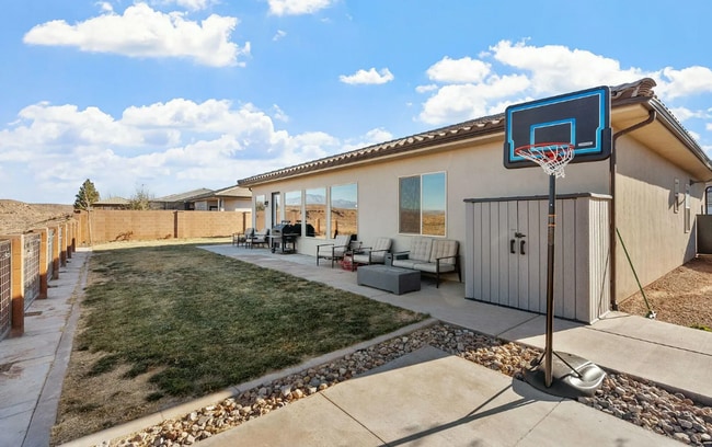 Photo - Gorgeous 4 Bedroom Home Surrounded by the Desert Landscape of Southern Utah