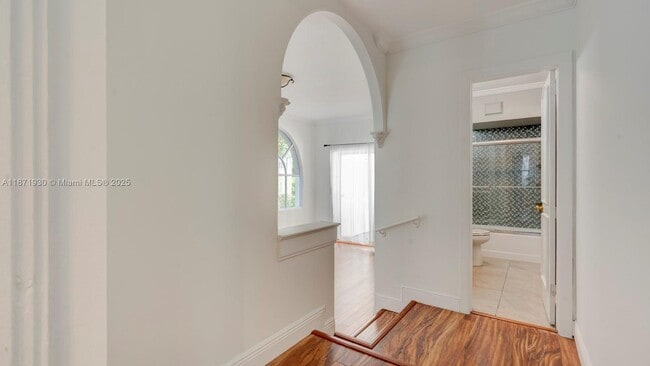 Building Photo - 1676 SW 11th St Rental