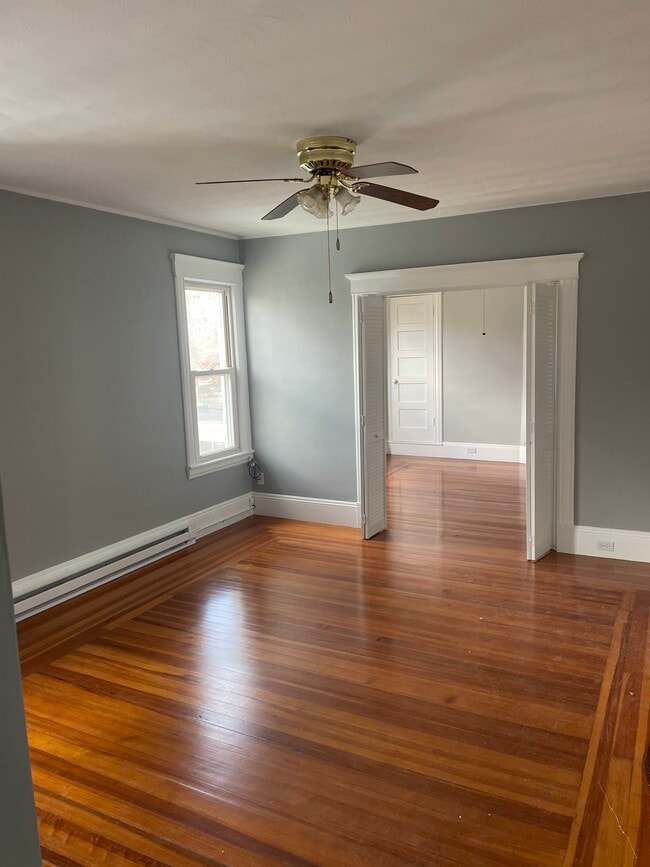 Photo - 715 Grattan St Unit 3rd floor right