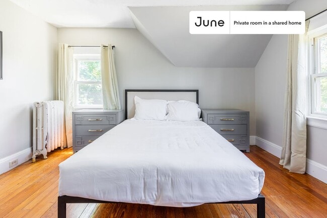 Photo - Room in Shared 9 bed/2 bath home Unit H