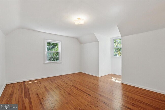 Photo - 433 Haverford Rd