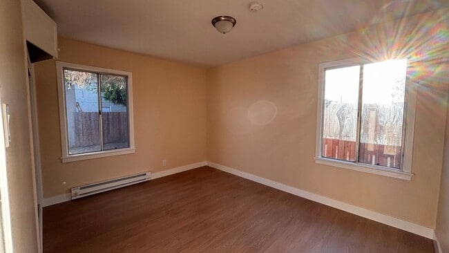 Photo - 855 W 29th Pl