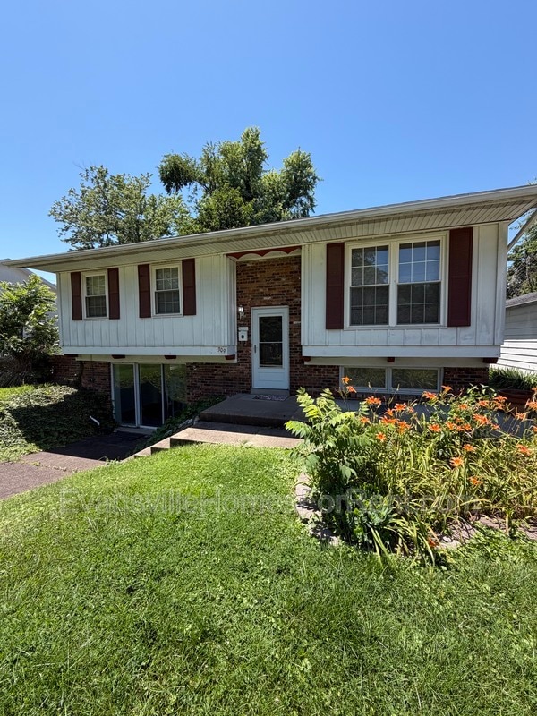 Photo - 1309 Alvord Ln