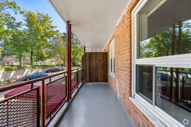 Balcony - 1BR, 1BA - 770 SF
