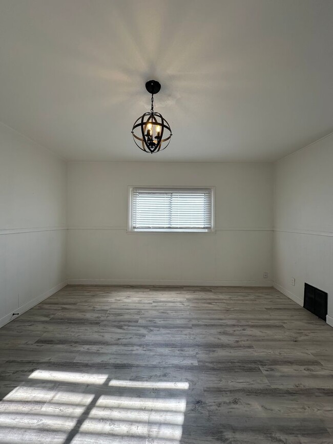 Building Photo - 3205 N 3rd St Unit 3207 N 3rd St