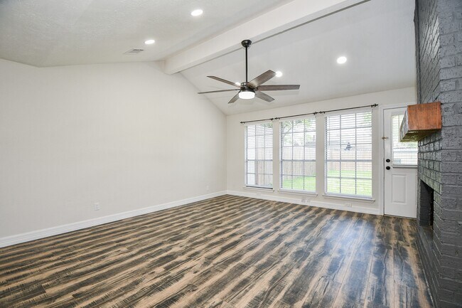 13910 Bonnercrest Dr