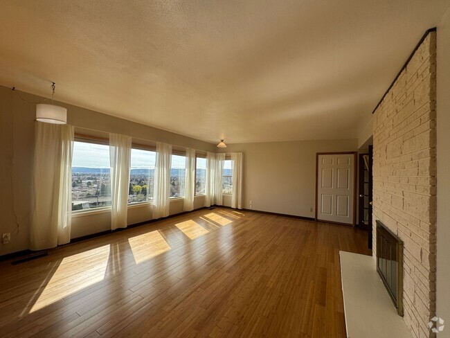 Building Photo - Non-Refundable & Security Deposit Total: $... Rental