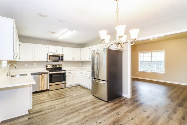 Photo - 3915 Woodland Dr