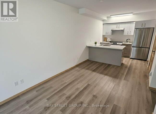 Photo - 3453 Victoria Park Ave