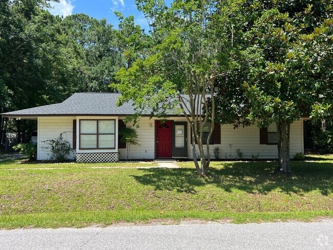 Building Photo - Old Town Bluffton Unit Jason Street 26-A Rental
