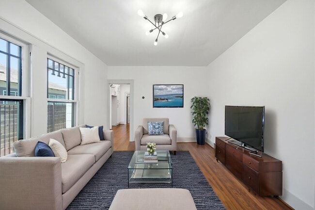 Photo - 1111 Winston St