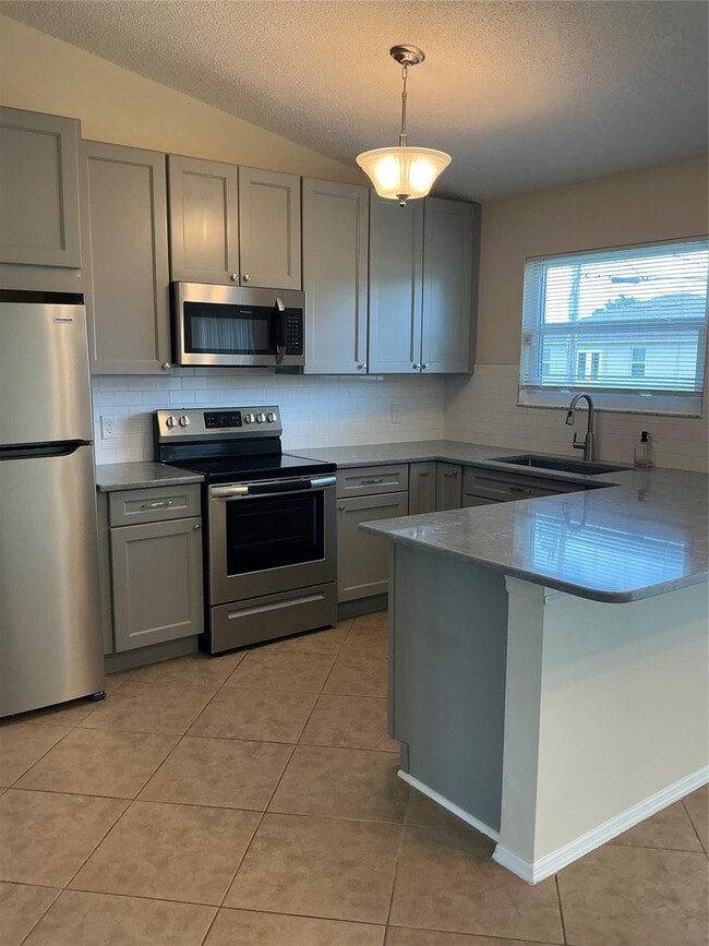 Photo - 1487 SW Leisure Ln