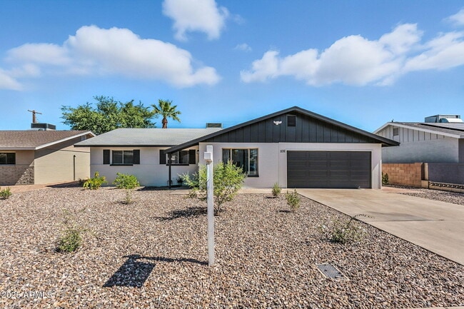 Building Photo - 1132 E Bishop Dr Rental