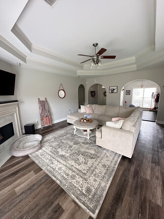 Photo - 5004 Hunter Ln