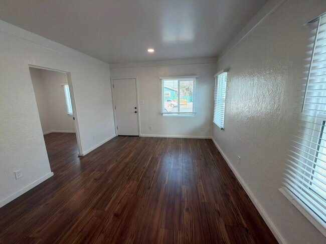 102-106 Lorimer Street