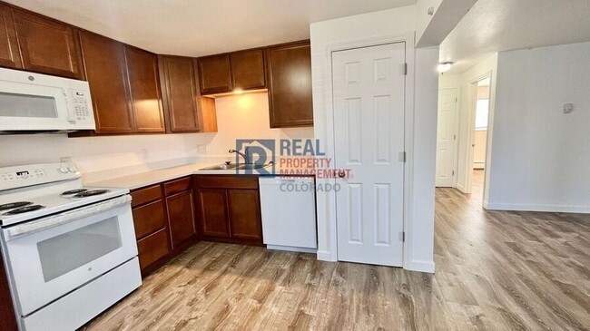 Building Photo - 1080 S Eliot St Unit 101 Rental